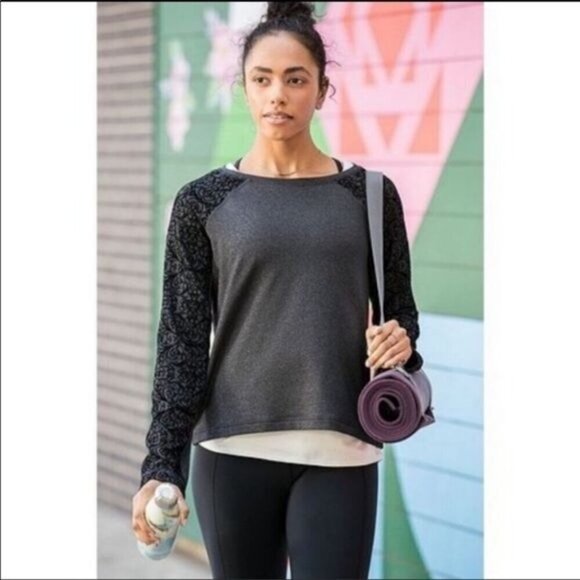 Calia Velvet Pieced Pullover Shirt Medium Gray Scuba Limited Edition Long Sleeve - Picture 1 of 10